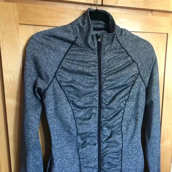 VICTORIA Secret Sports jacket Knockout SIZE SMALL - Picture 2 of 15